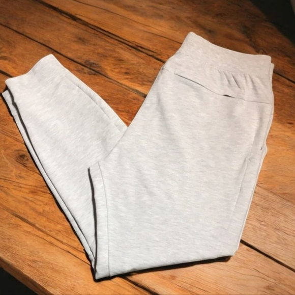 NEW Lululemon High-Rise Relaxed Jogger Full Length in Gray Sz L (10) - Picture 6 of 11